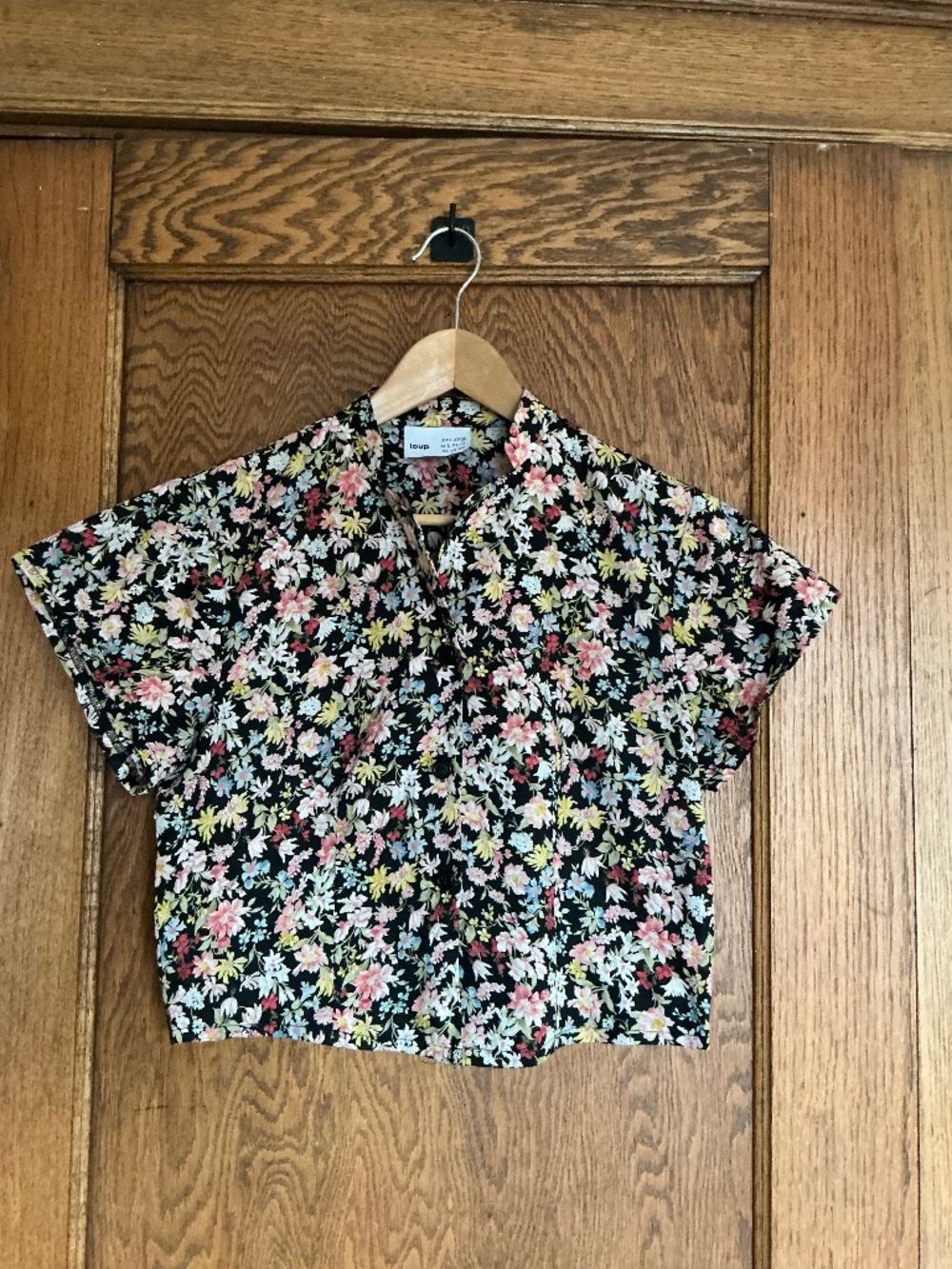 LOUP DONNA SHORT-SLEEVE BUTTON-UP TOP